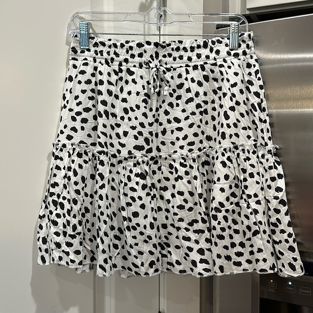 NWT Alelly Skirt